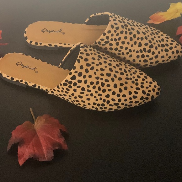 Last ☝🏽Size 6 Leopard Mules - Picture 2 of 2